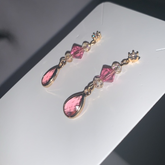 Handmade Drop dangle light Pink Sheer Sparkling Czech Crystal Pierced Earrings - Picture 11 of 15